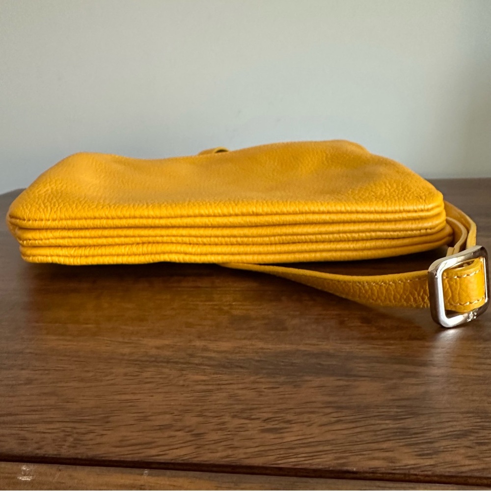 Italian JackyCeline Yellow Leather Crossbody Bag. Leather. Made in Italy. - Picture 6 of 10
